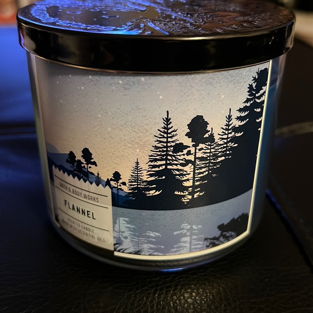 Bath & Body Works 3-Wick Candle, Flannel